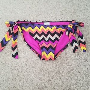Multi color swim bottom